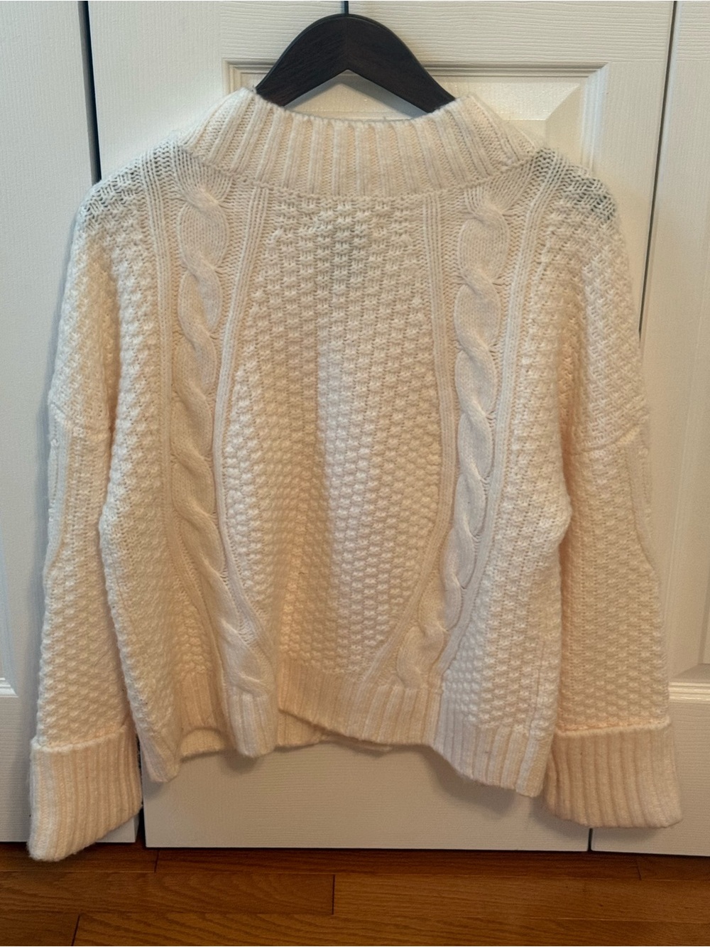 Abercrombie & Fitch Cable Knit Button Up Cardigan in Cream - Picture 3 of 4